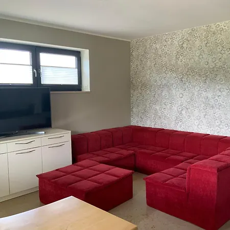 Lachmoewe Apartment Busum